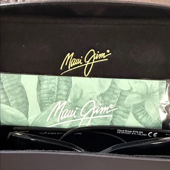 Maui Jim Cloud Break Mj 700-02 Polarized Cat Eye Sunglasses display picture 2